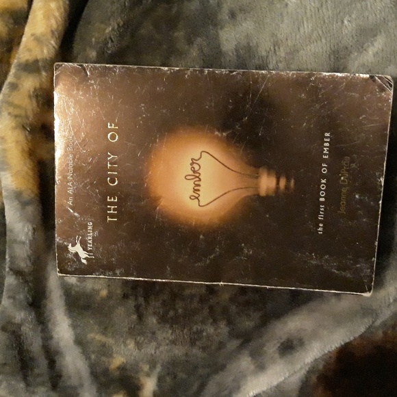 The City of Ember - Picture 1 of 3